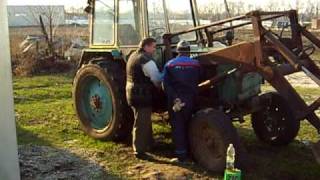 Заводим трактор после зимы 2008.