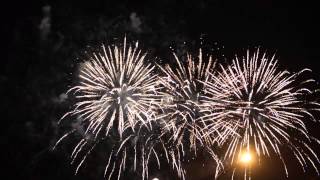 Фейерверк на открытии главной новогодней елки Красноярска 26.12.2014