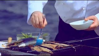 Рыба на мангале, фаршированная овощами - Уриэль Штерн