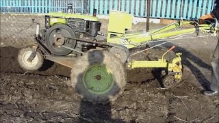 ЗУБР Q79E! Демонстрация пахоты с опорным колесом!