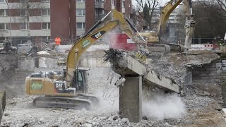 Soeren66 - CAT 336E, 336D, 323D, 308E beim Abbruch einer Brücke, Teil 5
