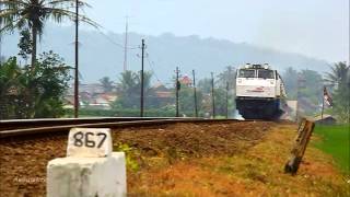 Very Late Lodaya Train (CC 204 09 - KA 67) at Leles