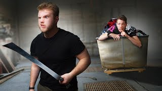 Hide and Seek In An Abandoned Warehouse! | GTA5