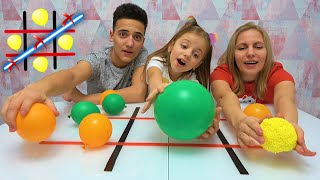 Настя и Саша играют в ЧЕЛЛЕНДЖ Крестики vs Нолики Что придумал ПАПА challenge