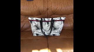 Coudre un petit sac de voyage en simili cuir - Tuto Couture Madalena