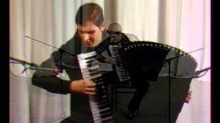 Ave Maria (Piazzolla) - Олег Микитюк