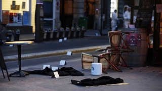 테러 현장에 시신 더미…공포 휩싸인 파리