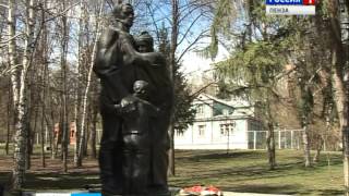 В Пензе у пяти городских монументов выставлены студенческие караулы