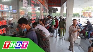 Người dân đổ về các bến xe chiều 23 Tết | THDT