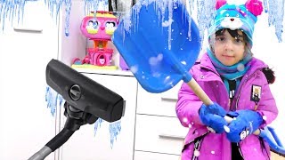 Снег из пылесоса! Что происходит? Пылесос для детей СЛОМАЛСЯ