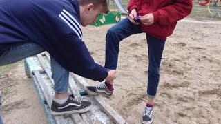 ПОЯСНИЛ ЗА ПОДВОРОТЫ