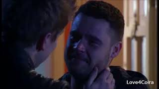 Aaron & Robert - THE KISSES (15)