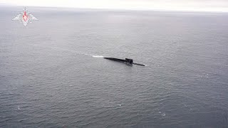 Пуск межконтинентальной баллистической ракеты «Синева» с атомной подводной лодки