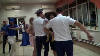 Дуэт баяниста и аккордеонистки на свадьбе