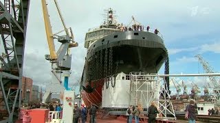 Новый российский ледокол «Илья Муромец» готовится к службе в Арктике.