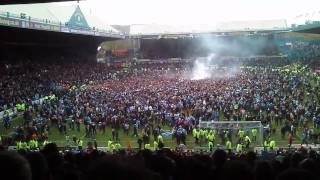 Sheffield Wednesday vs Wycombe Promotion,loud hark now hear song on the kop