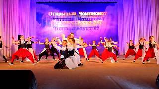 Танцевальный коллектив "Dallas" -взрослые production street show, с танцем "Burn it up"