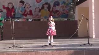 "Мухоморы"  выступление 1 мая 2016 года на концерте в городе Кропоткине (городской парк).