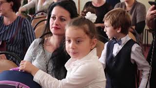 Попурри военных песен в исполнении детей