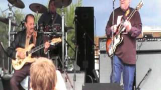 Nokie Edwards & Don Wilson of The Ventures: Driving Guitars