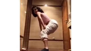 MALU TREVEJO TWERK