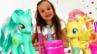 Флаттершай в Салоне Красоты - Видео с игрушками Пони