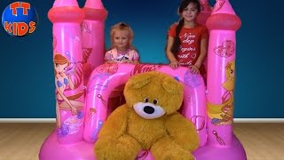 БАТУТ ПРИНЦЕССЫ Клуб Винкс Ярослава и Рита РАСПАКОВКА Игры Для Девочек Winx Club Doll Play Castle