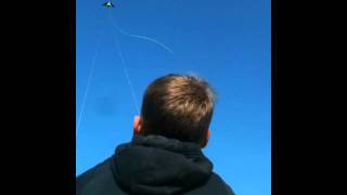 Joachim flyver med styrbar