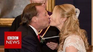 Newlyweds at war over Trump's 100 days - BBC News