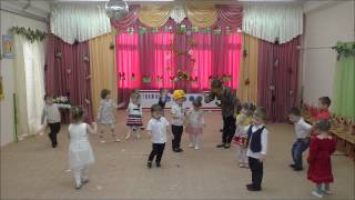 ТАНЕЦ "КОЛОБОК"   МЛАДШАЯ ГРУППА. 8 МАРТА 2017 г