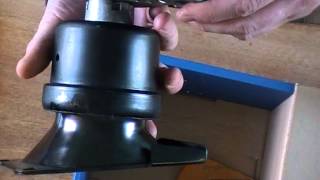 Опора двигателя правая Фольксваген Т5 1,9TDI  LEMFOERDER 35446 01