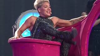 Pink - Get This Party Started + Beautiful Trauma - LIVE in Köln 05.07.2019