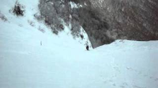 Лыжник в "холодном кулуаре" г. Чатыр-даг, Крым
