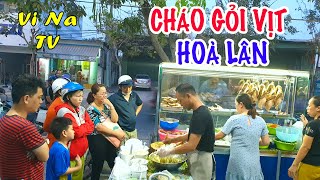 Cháo gỏi vịt lớn nhất Bình Dương, anh trai biểu diễn chặt vịt làm gỏi điệu nghệ nhìn hoa cả mắt