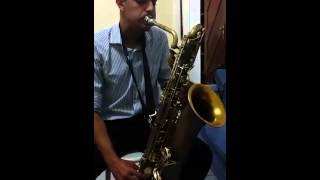 Sax Barítono com Bocal