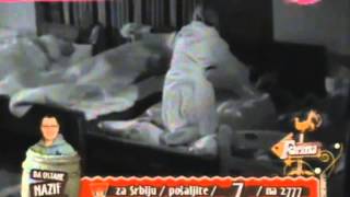 Farma 4: SEXY SANDARA I ANDRIJA ROMANTIKA U KREVETU 27.03.2013 HD