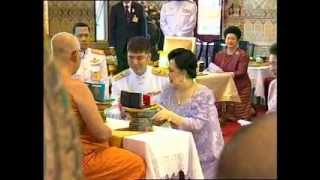 สมเด็จพระนางเจ้าฯ ทรงยกฉัตร