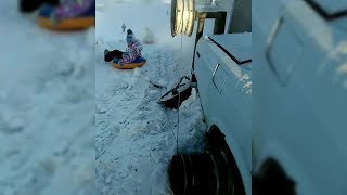 Житель Башкирии соорудил из «семёрки» подъемник для детской горки