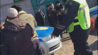 Потасовка между #дунганами и #казахами . Детали пока не известны. Не поддавайтесь провокации....