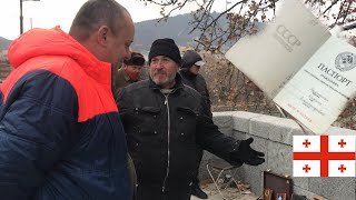 Тбилиси 2020. Блошиный рынок . Проспект Агмашенебели. Уличные музыканты в Тбилиси.
