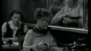 Devushka Speshit Na Svidanie (Mihail Verner, USSR 1930)   1/5
