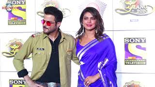 Priyanka Chopra L00KS H0T In Saree At Umang Awards 2020
