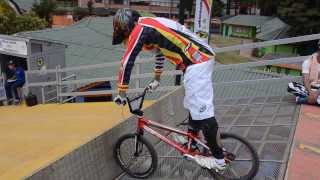 Miguel Calixto Piloto Elite BMX Bogota D.E. Campeon Tiempos 2014 Colombia 1aValDistr