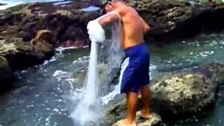Кастинговая сеть на море. Ловля с берега