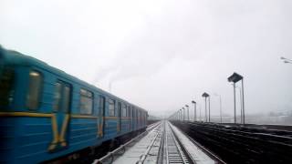 Киевское метро- вид из кабины машиниста поезда, Kiev Metro: cab view