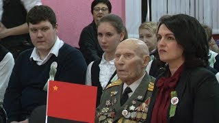 В Волгограде лицеисты удивили фронтовиков познаниями истории Великой Отечественной войны