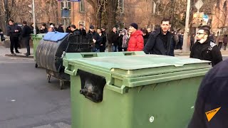 Оппозиционные активисты перекрыли проспект Баграмяна у здания Национального собрания Армении