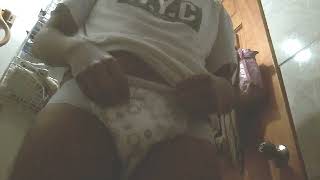 poopy & wetty diaper/ pañal cagado y mojado