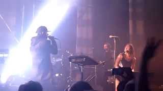 Izia feat Orelsan - Les Ennuis @ Le Trianon, Paris (05.05.15)
