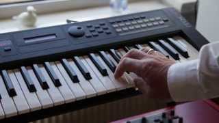 The Mission (original) using Yamaha MX49 sounds